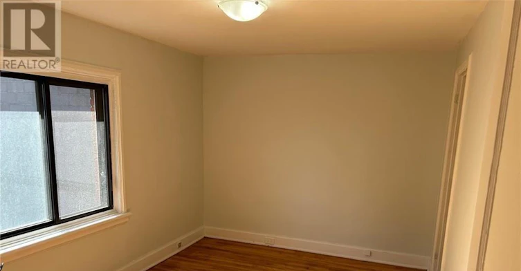 50 Armstrong Street, Ottawa, ON, K1Y 2V7 - 8