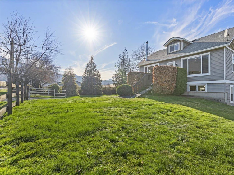 9227 Annis Road, Chilliwack, BC, V0X 1X2 - 2