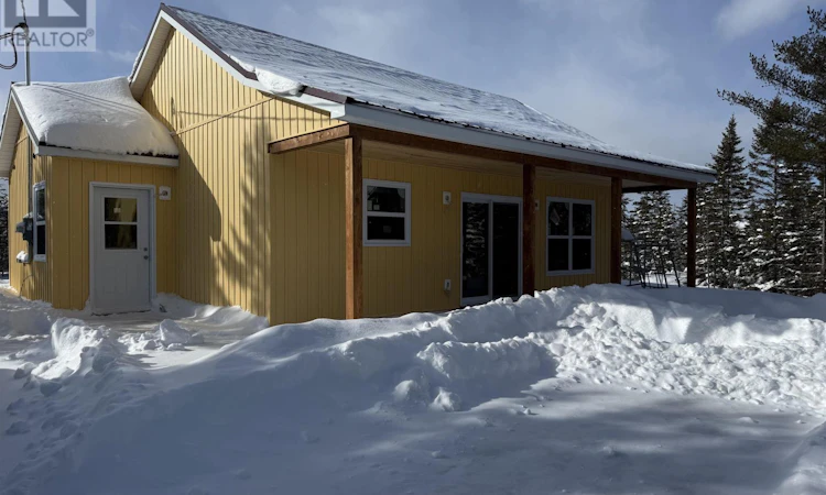 275-38 Lakewood Court