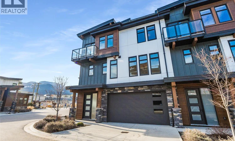 107-910 Lakeside Drive