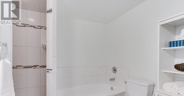 207-75 Ellen Street S, Barrie, ON, L4N 7R6 - 16