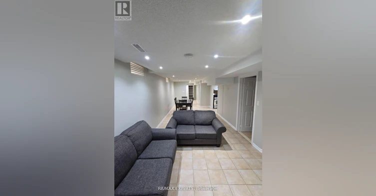 LOWER-19 Rory Road, Toronto, ON, M6L 3E9 - 5