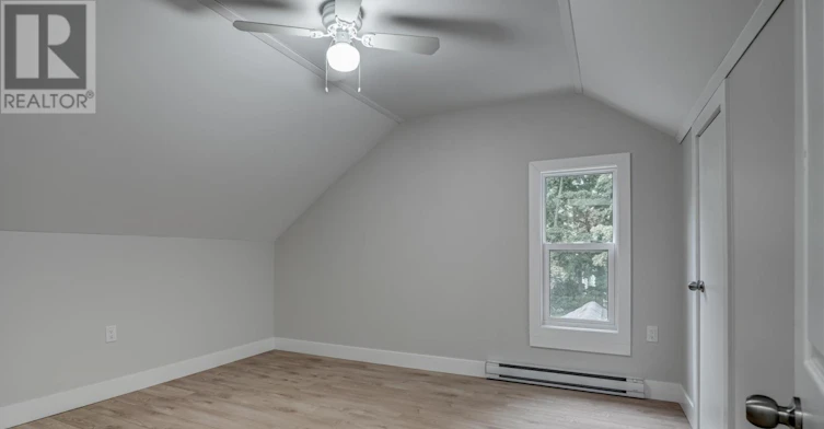 UPPER-276 Edward Street, Wingham, ON, N0G 2W0 - 11