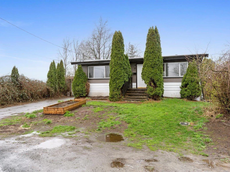 9122 Hiebert Street, Chilliwack BC V2P 6C7