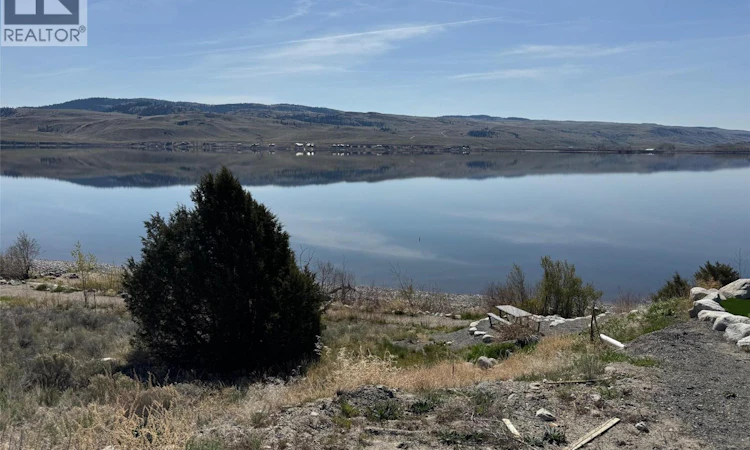 SL.20-6528 Waterside Trail