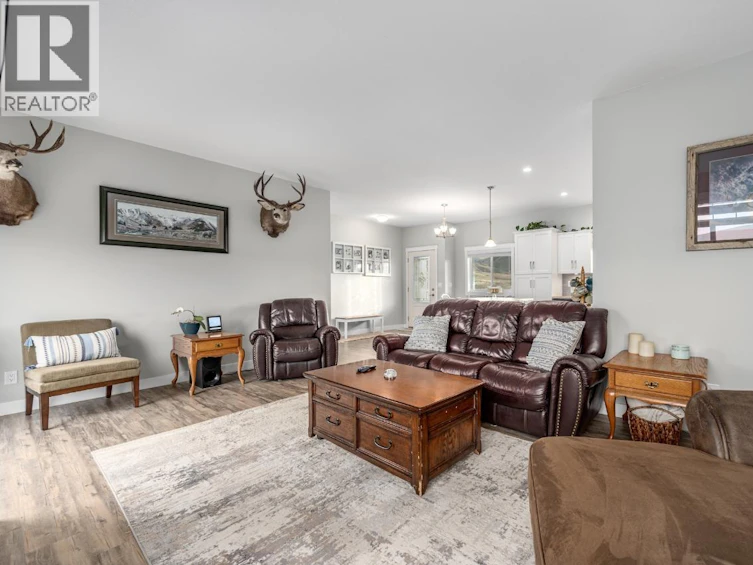 1460 Lopez Creek Drive, Cache Creek, BC, V0K 1H0 - 9