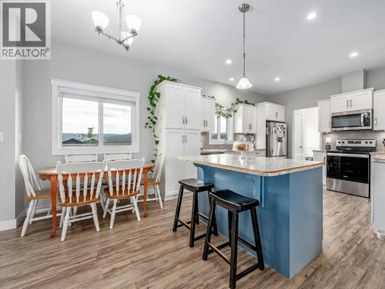 1460 Lopez Creek Drive, Cache Creek, BC, V0K 1H0 - 4