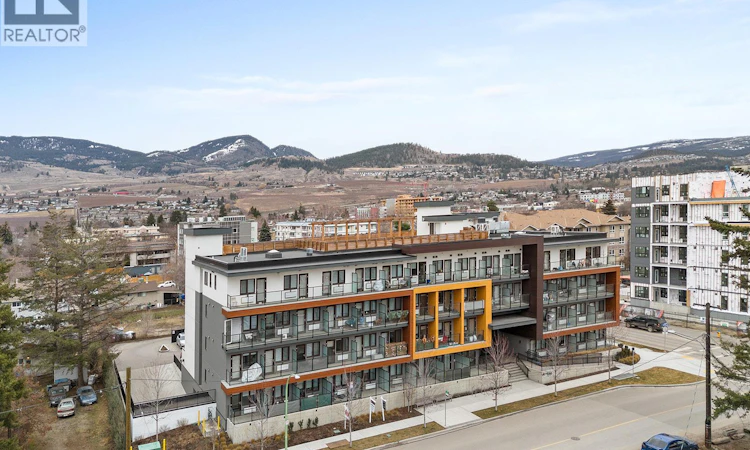 327-345 N Dougall Road