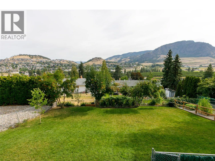 1714 Verdure Road, Kelowna, BC, V1P 1G6 - 9