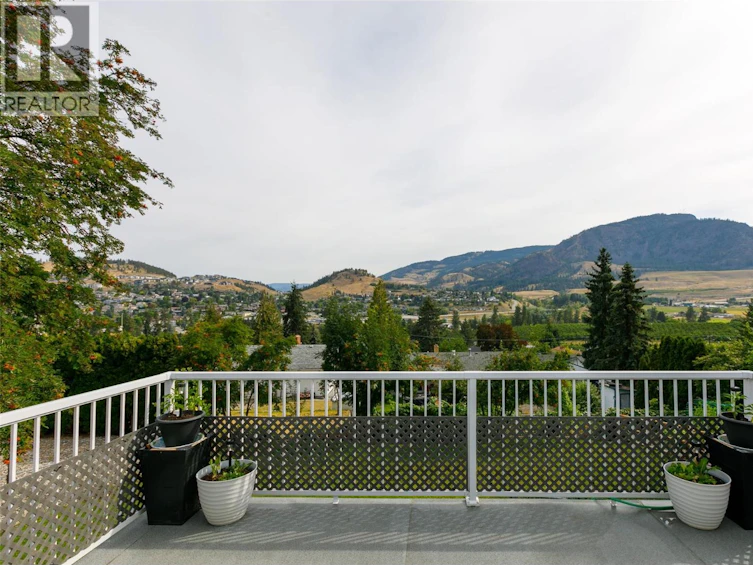1714 Verdure Road, Kelowna, BC, V1P 1G6 - 8