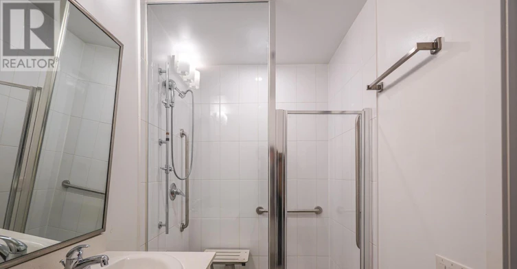 204-100 Bond Street E, Oshawa, ON, L1G 0B7 - 8