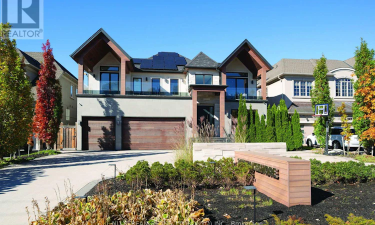 3425 Lakeshore Road W