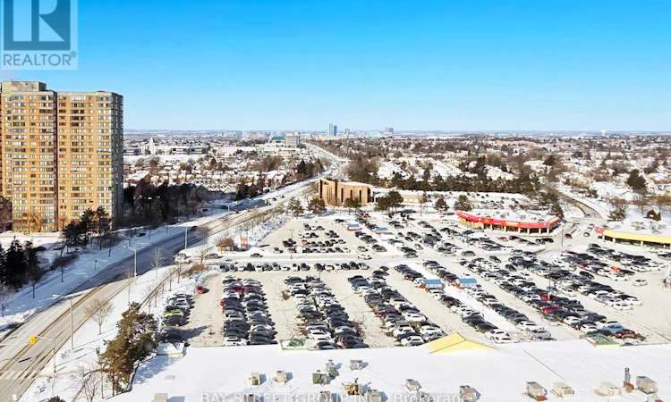 1708-275 Bamburgh Circle