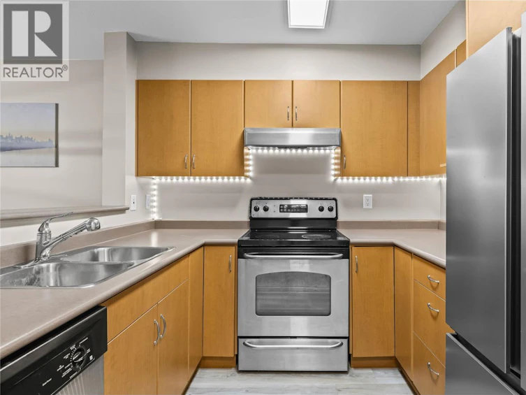 305-567 Yates Road, Kelowna, BC, V1V 2V3 - 7