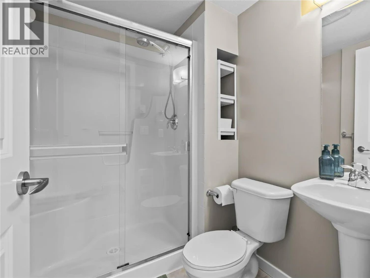 305-567 Yates Road, Kelowna, BC, V1V 2V3 - 10