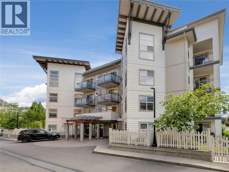305-567 Yates Road, Kelowna, BC, V1V 2V3 - 2