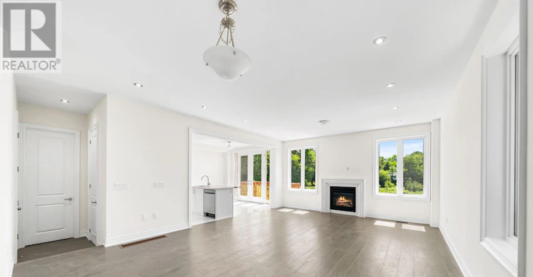 261 Seaview Heights, East Gwillimbury, ON, L9N 0Z1 - 3
