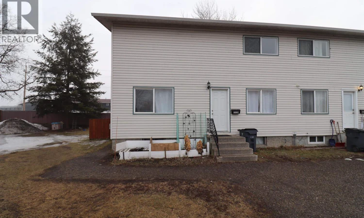 2114 Strathcona Avenue