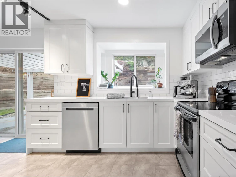 154 Dafoe Place, Penticton, BC, V0H 7E6 - 10