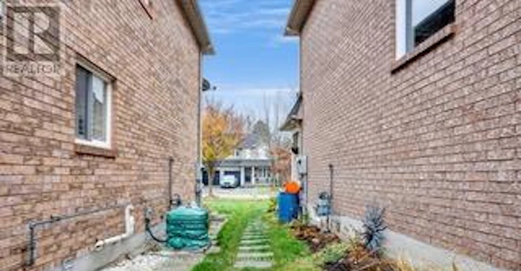 BSMT-754 Craighurst Court, Pickering, ON, L1X 2W9 - 13