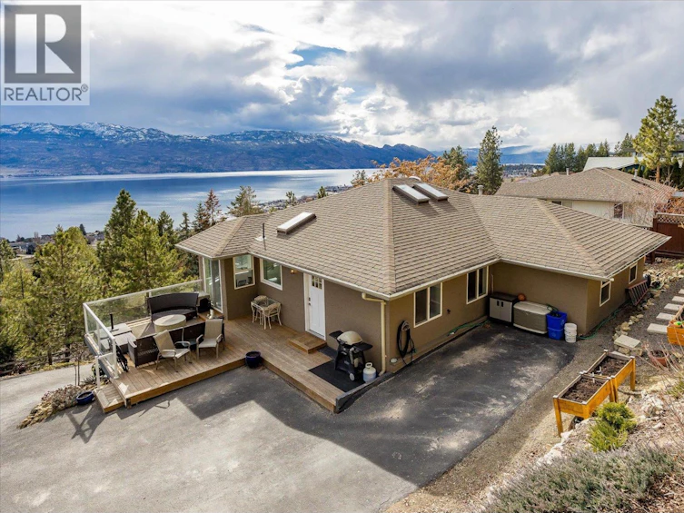 1238 Mccallum Road, West Kelowna, BC, V1Z 2T9