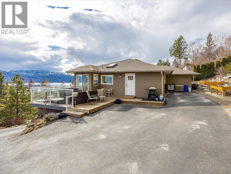 1238 Mccallum Road, West Kelowna, BC, V1Z 2T9 - 2
