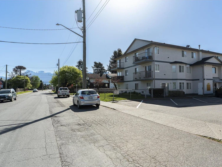 17-46160 Princess Avenue, Chilliwack, BC, V2P 2A7 - 2