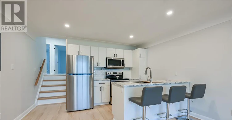 UPPER-738 Mohawk Road E, Hamilton, ON, L8T 2R1 - 5