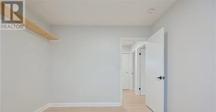 UPPER-738 Mohawk Road E, Hamilton, ON, L8T 2R1 - 17