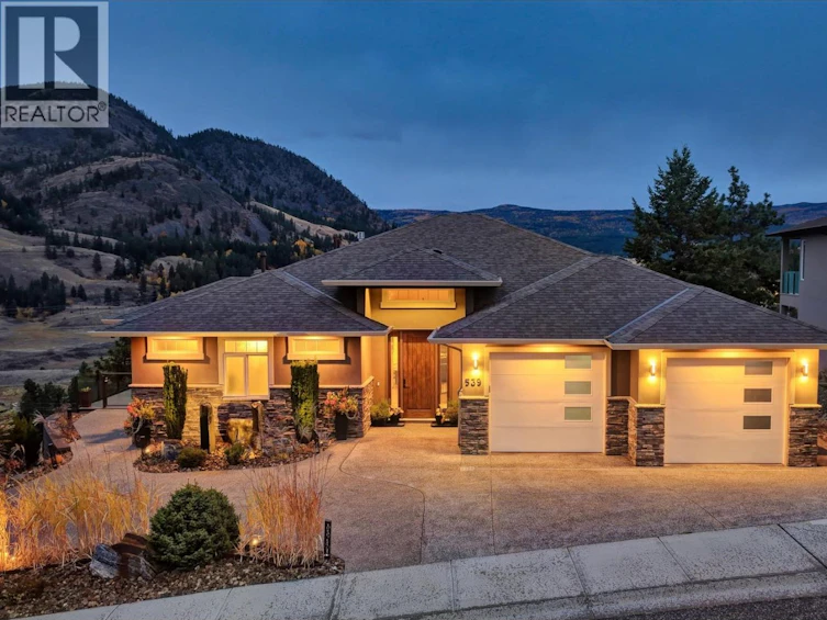 539 Carnoustie Drive, Kelowna, BC, V1P 1T1 - 2
