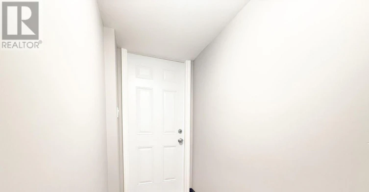 LOWER-3352 Dundas Street W, Toronto, ON, M6P 2A4 - 7
