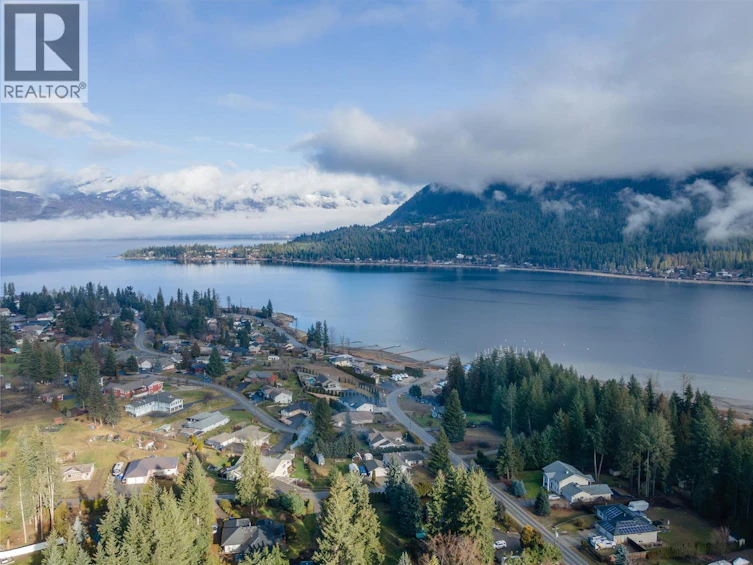 2483 Marine Place, Blind Bay, BC, V0E 1H1 - 14