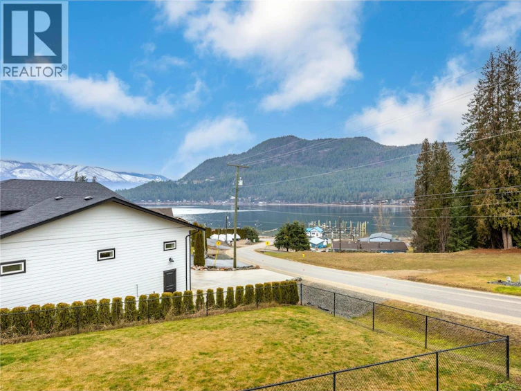 2483 Marine Place, Blind Bay, BC, V0E 1H1 - 27