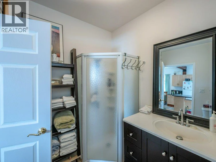6130 Kootenay Street, Oliver, BC, V0H 1T0 - 23