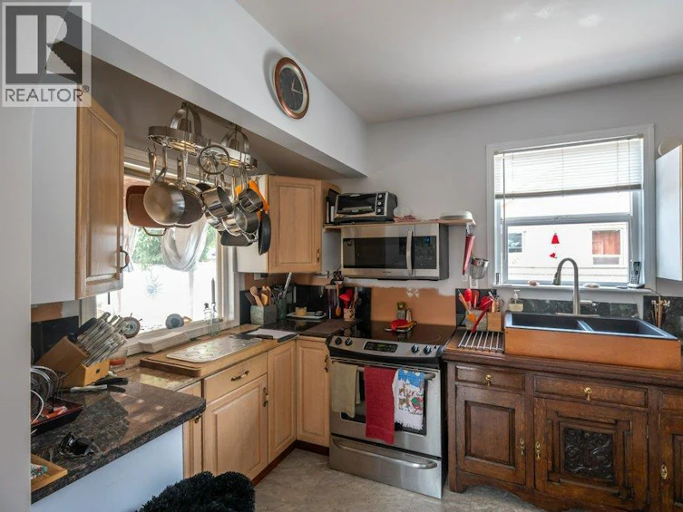 6130 Kootenay Street, Oliver, BC, V0H 1T0 - 16