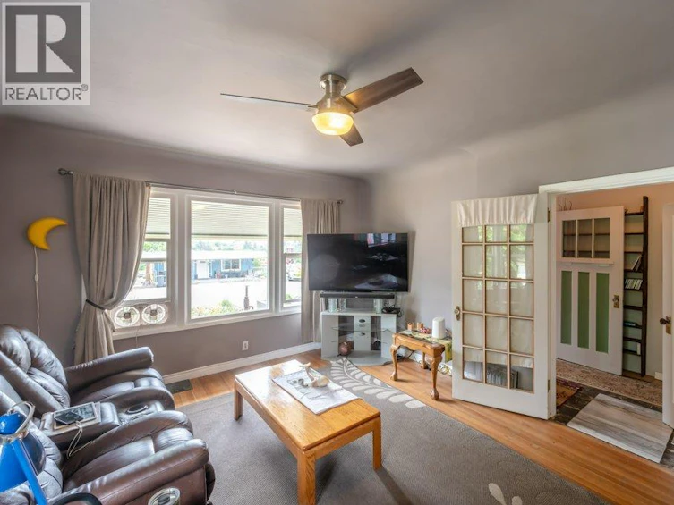6130 Kootenay Street, Oliver, BC, V0H 1T0 - 8