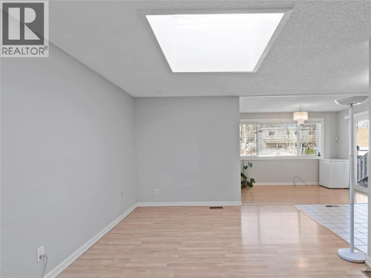 1144 Pembroke Avenue, Kamloops, BC, V2B 7W6 - 7