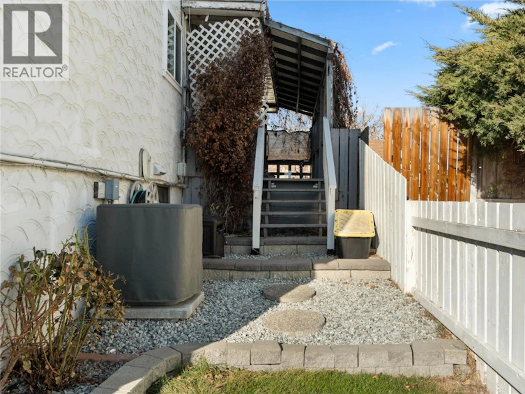1144 Pembroke Avenue, Kamloops, BC, V2B 7W6 - 34