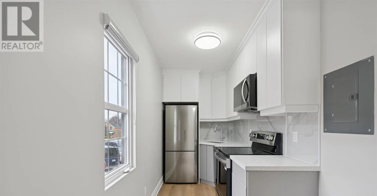 204-251 Simcoe Street S, Oshawa, ON, L1H 4H3 - 6