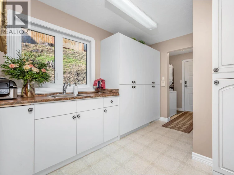 7504 Kennedy Lane, Vernon, BC, V1H 1C4 - 21