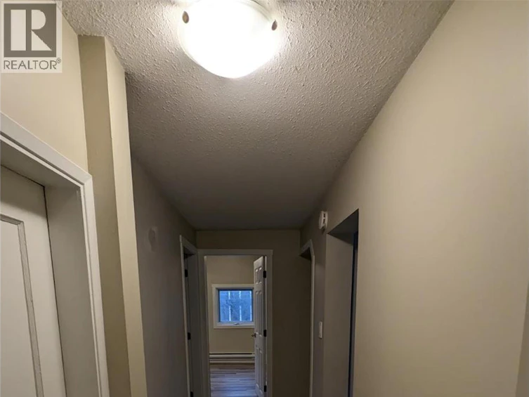 168 Yew Street, Kamloops, BC, V2B 3Z9 - 4