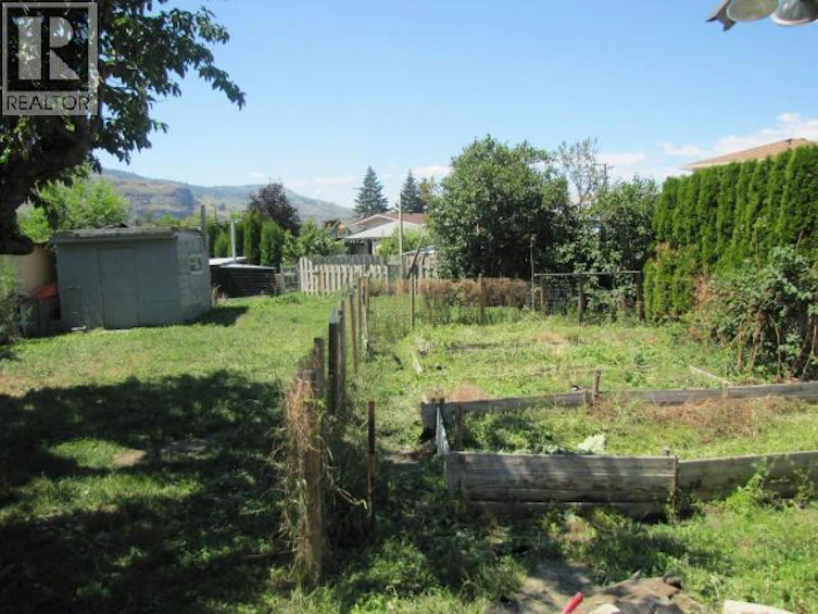181 Yew Street, Kamloops, BC, V2C 4R4 - 8