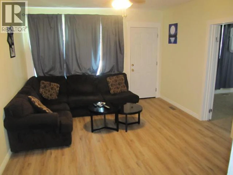 181 Yew Street, Kamloops, BC, V2C 4R4 - 5