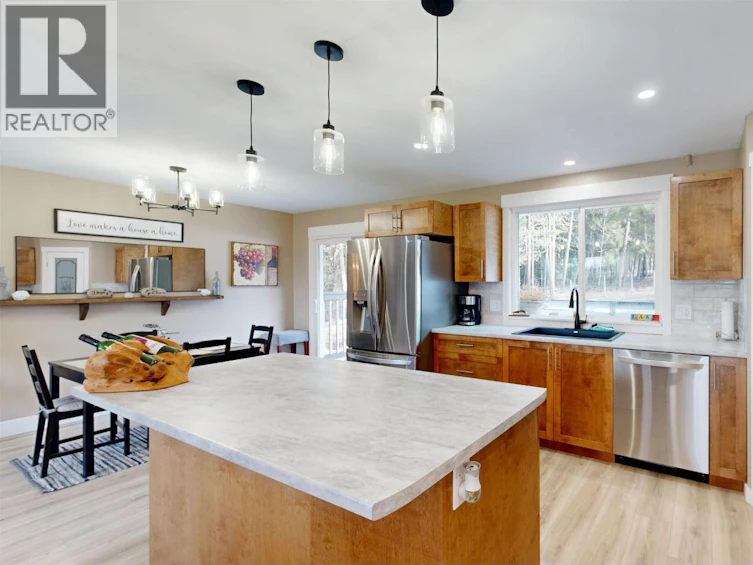 4737 Sussnee Road, 100 Mile House, BC, V0K 2Z0 - 12