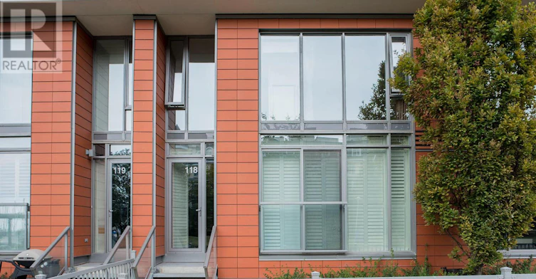 TH 118-90 Stadium Road, Toronto, ON, M5V 3W5 - 4