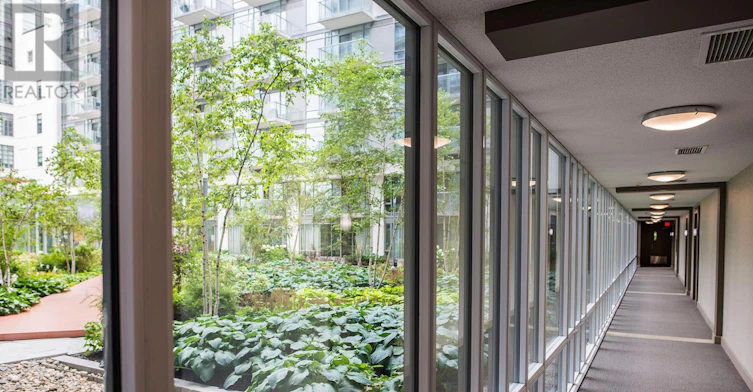 TH 118-90 Stadium Road, Toronto, ON, M5V 3W5 - 5