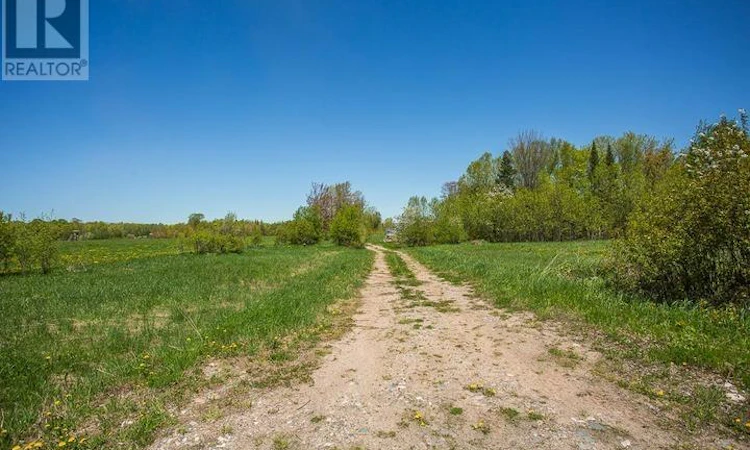 76 Calabogie Laird Rd Township W