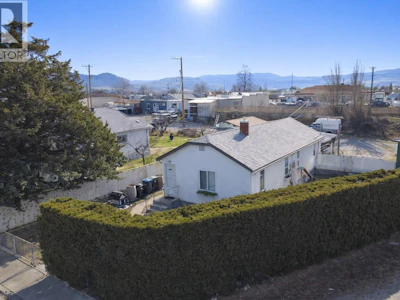 8711 78th Avenue - 2