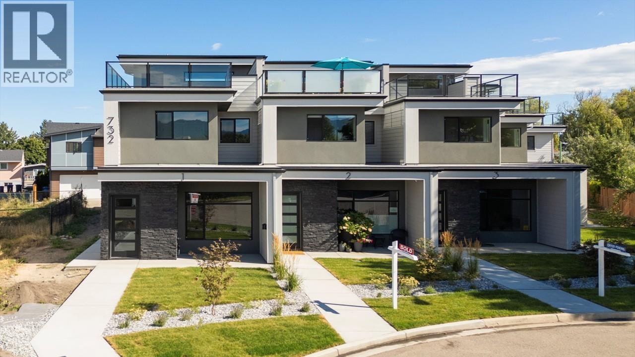 1-732 Coopland Crescent, Kelowna, BC, V1Y 2V1
