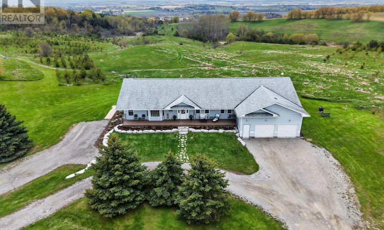 4886 15th Side Road